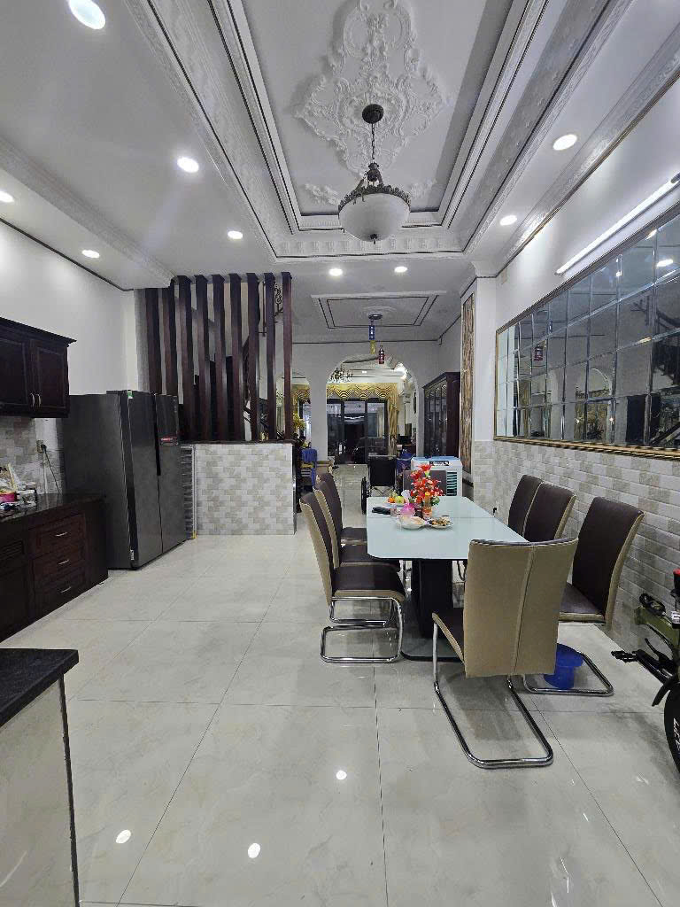 126m2 - Giá 11.9 tỷ - 4PN - Mặt tiền đường Dương Cát Lợi, Nhà Bè