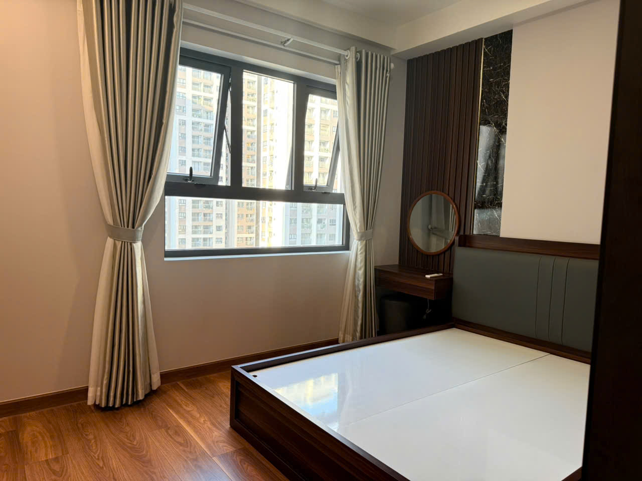 Căn góc 69m2 - Giá 3.95 tỷ - 2PN2WC - Chung cư Q7 Riverside Complex