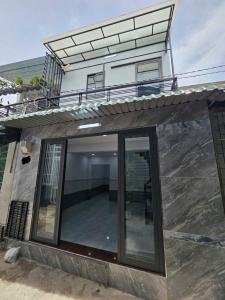 Nhà mới 38.7m2 - Giá 3.79 tỷ - 2 tầng - 2PN - Hẻm Huỳnh Tấn Phát, Q7