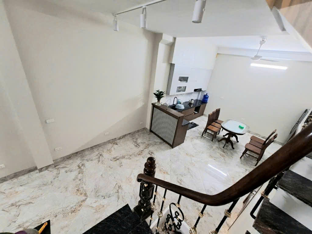 AI NHANH HƠN. BÁN NHÀ VIỆT HƯNG, 50M2, CÓ NHỈNH 8 TỶ, Ô TÔ NGỦ NHÀ, CHỦ XÂY TÂM HUYẾT