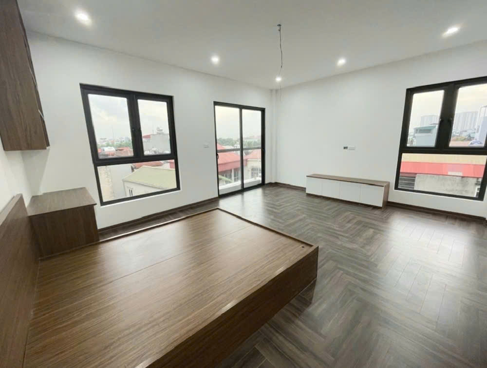 CÓ 102. BÁN NHÀ PHÚC ĐỒNG, VINHOMES RIVERSIDE, GARA Ô TÔ, TM, KD, 59M2, MT KHỦNG, 13.X TỶ