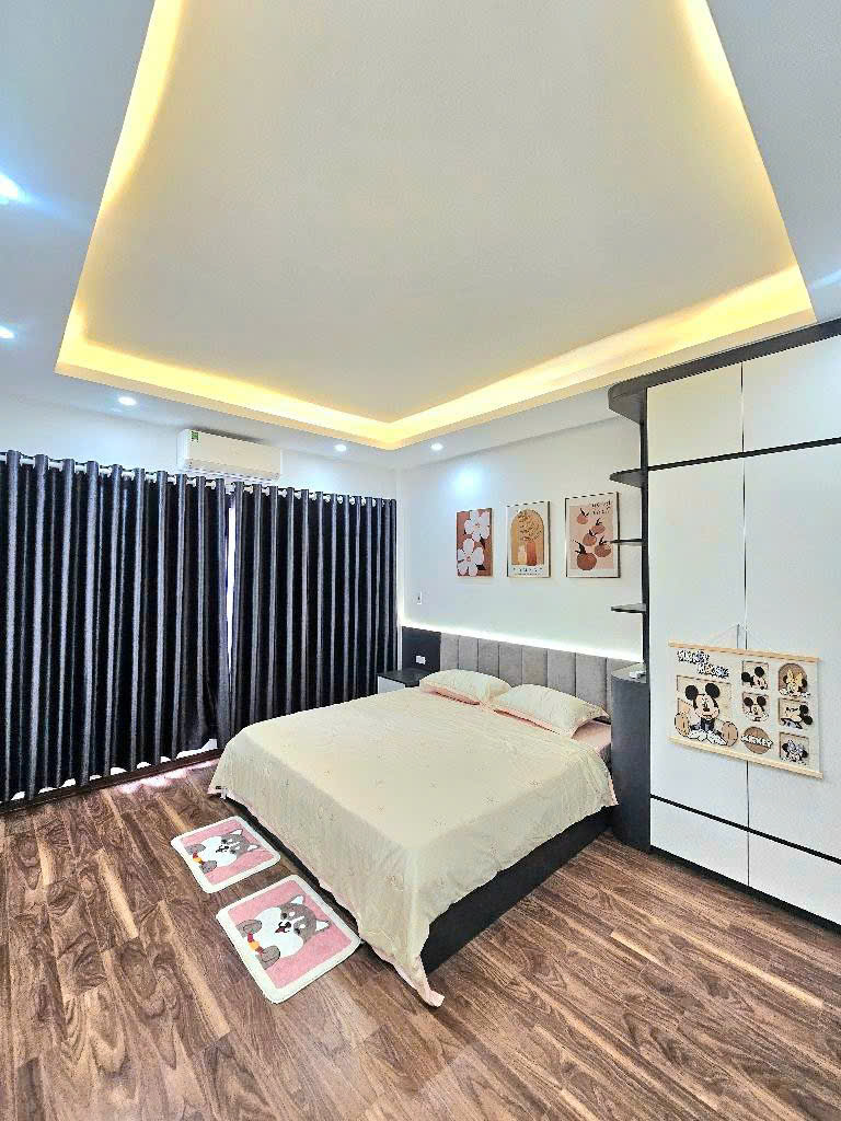 BÁN NHÀ CỔ LINH LONG BIÊN, Ô TÔ NHỎ VÀO NHÀ, MẶT TIỀN KHỦNG, TẶNG NỘI THẤT CHẤT, CHỈ 8.x TỶ