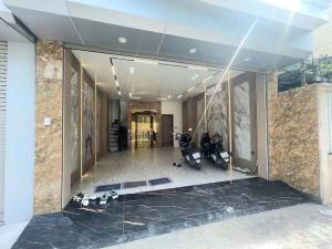 CÓ 102. BÁN NHÀ PHÚC ĐỒNG, CẠNH VINHOME RIVERSIDE, GA RA, THANG MÁY, GIÁ MỀM