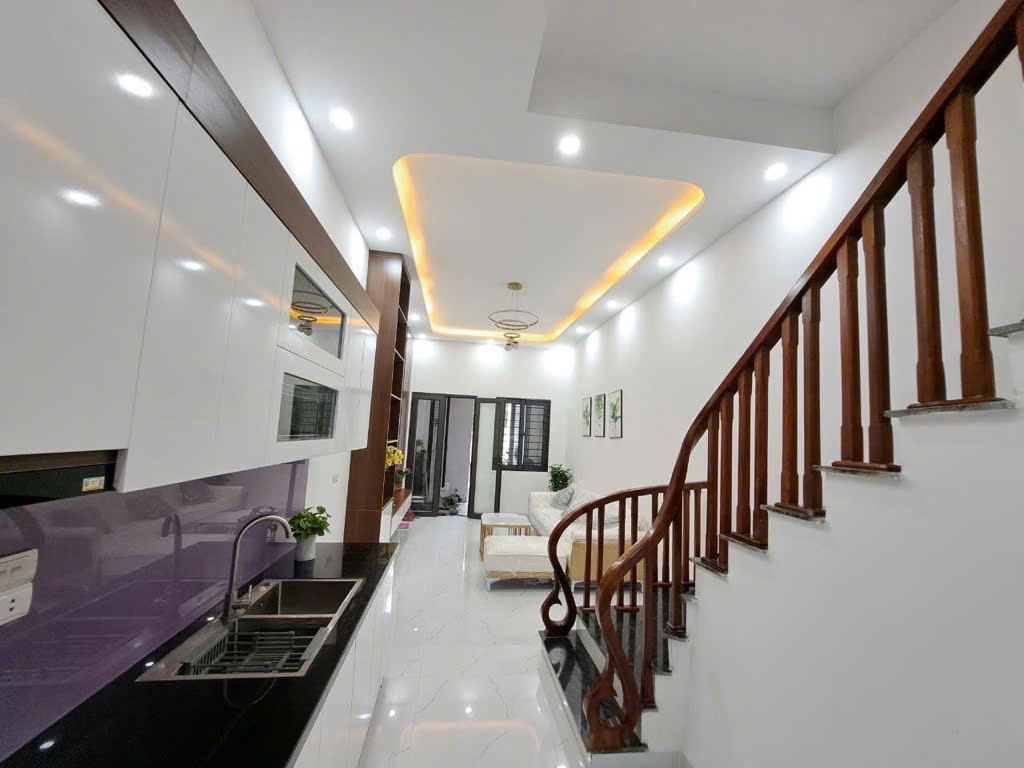 BÁN NHÀ THANH XUÂN 36m2x4T VỊ TRÍ HIẾM CÓ KHÓ TÌM, TRƯỚC MẶT PHỐ, SAU LƯNG KHU ĐÔ THỊ, NHÀ ĐẸP Ở LUÔN, THOÁNG SÁNG VĨNH VIỄN C.H.Ỉ 7.6tỷ