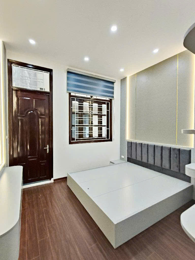 Nhà đẹp phố Kim Ngưu 52m 6 tầng thang máy giá 17 tỷ có thương lượng