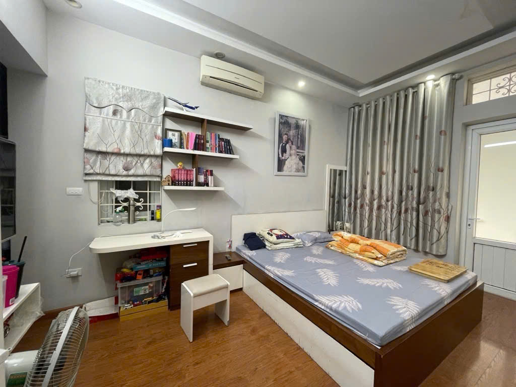 Bán nhà Nguyễn Đức Cảnh 70m x 5T giá 11.8 tỷ
