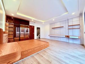 Biệt thự Tân Triều 222m rộng 20m ô tô 2 làn trước cửa