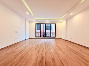 Bán nhà ngõ 10 Võng Thị, gần hồ, gần phố đi bộ, cho thuê 70 - 90tr/tháng