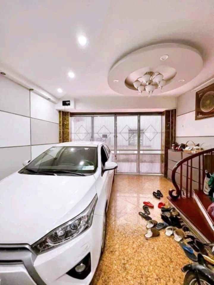 CC Bán N,HÀ MẶT PHỐ  VĨNH PHÚC BĐ HN OTO KD Dt 50m2 5Tầng Mt 4m . 20.5 tỷ có TL