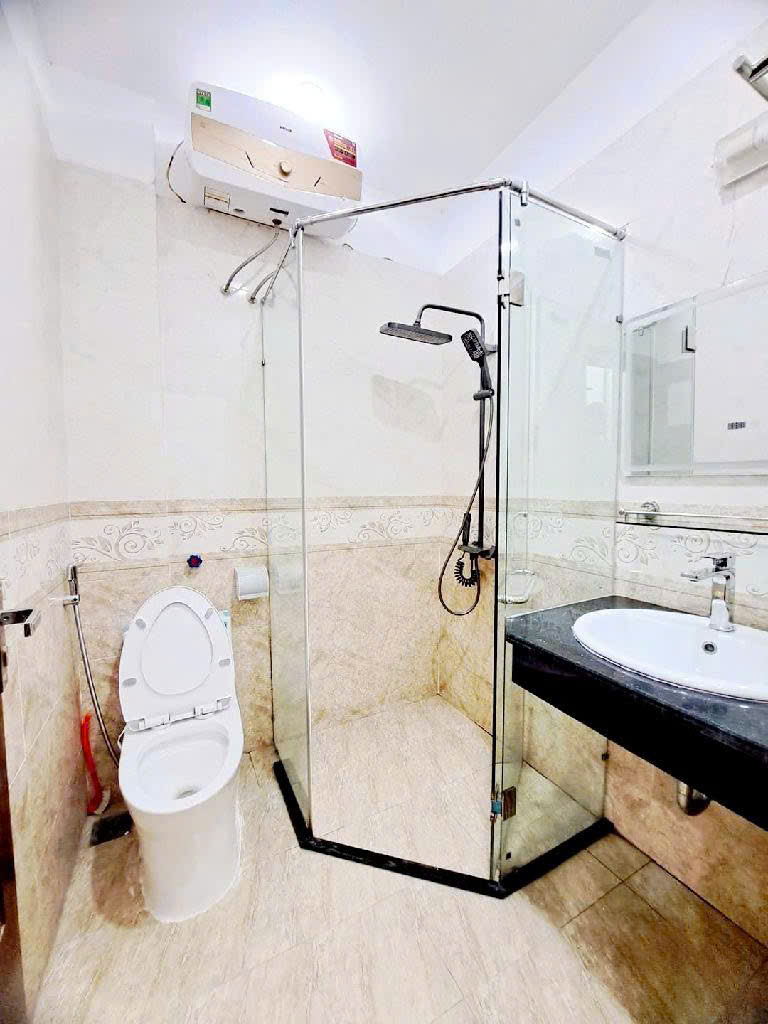 Bán nhà  Định Công Hoàng Mai ô tô đỗ cổng 32m2  5.4 tỷ