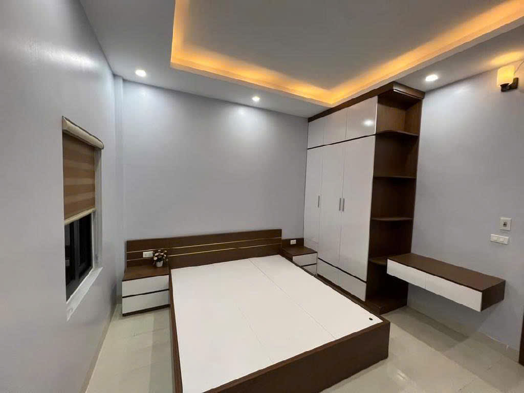 Bán Nhà 5 tầng Kim Giang, lô góc, mặt ngõ, gần đường ôtô 36m2