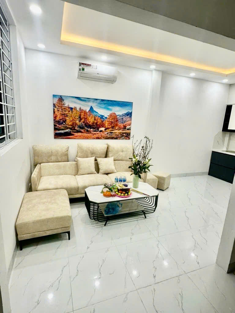 Nhà Khương Đình ô tô đỗ cổng, gần Trường học, 40m2 6.5 tỷ