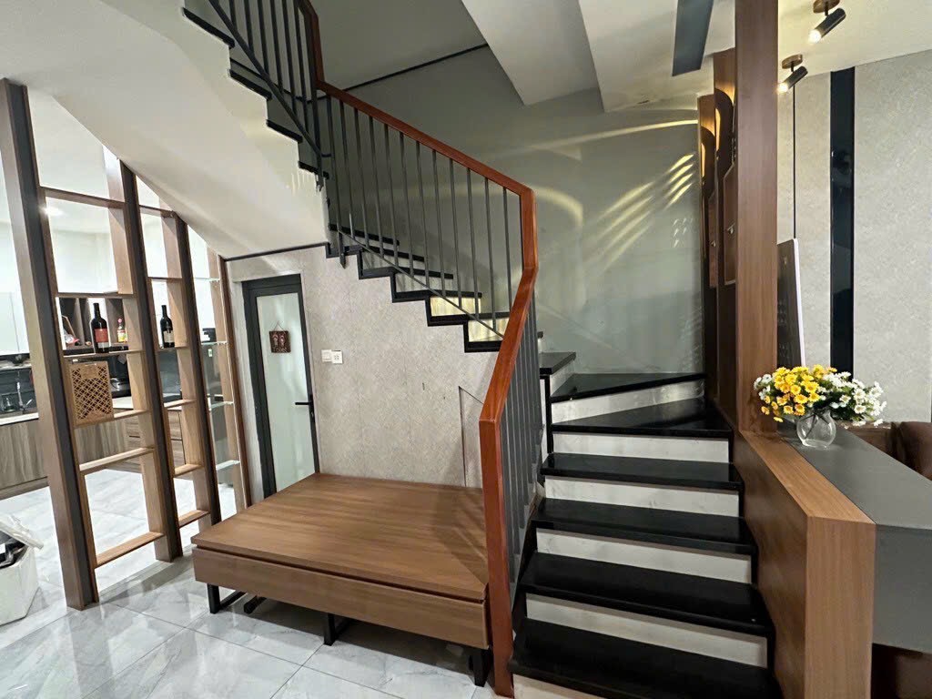 Bán nhà Chế Lan Viên - Tân Phú - 90m2 - 3 tầng - 5,6 tỷ