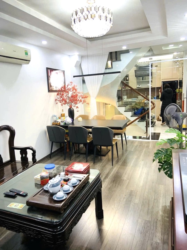 NHÀ YÊN HOÀ 48M2 X 5 TẦNG - 13.5 TỶ -  NGÕ TO 3 BÁNH QUAY ĐẦU