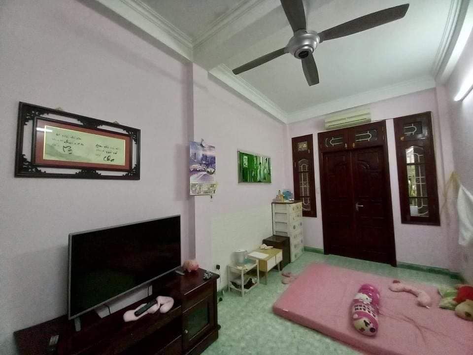 Bán nhà phố Mai Anh Tuấn, vài bước ra phố, 43m2, 4 tầng, chỉ 7.8 tỷ.