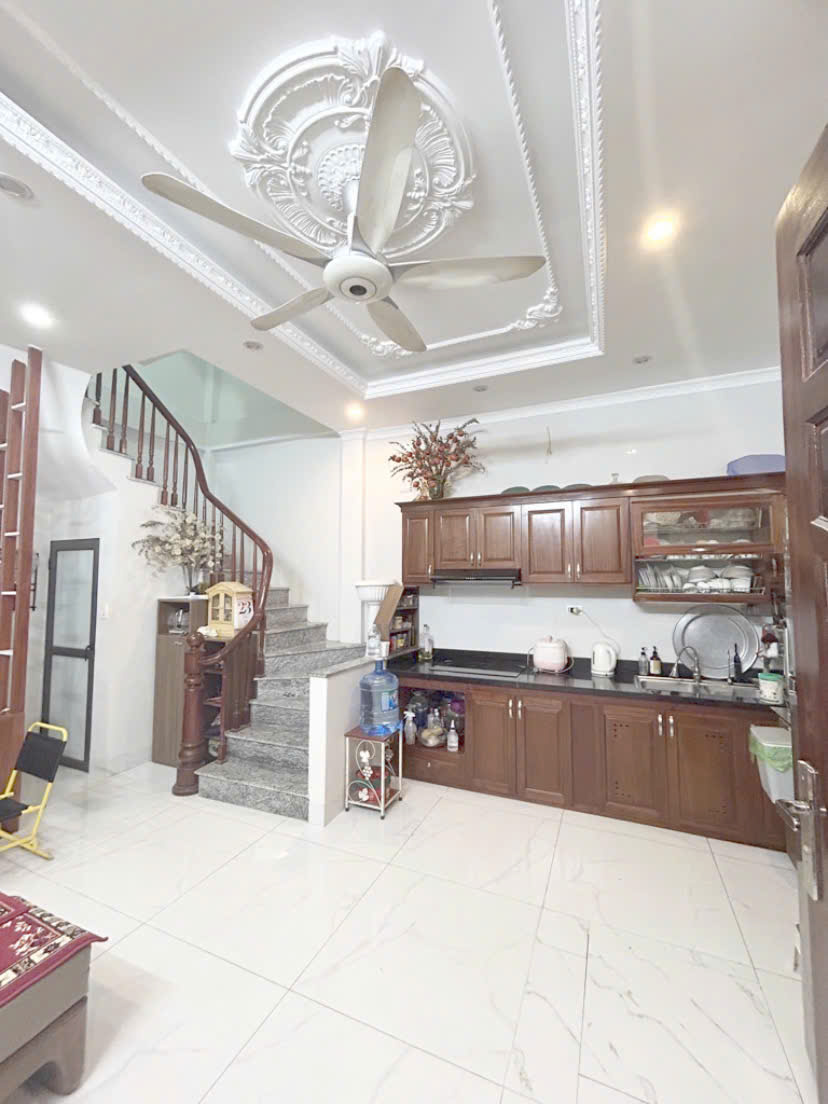 BÁN NHÀ MẶT NGÕ XUÂN ĐỈNH, 62M x 6 TẦNG, MT 4,5m, Ô TÔ ĐỖ CỬA, LÔ GÓC THOÁNG SÁNG, DÂN XÂY, CHỈ 14