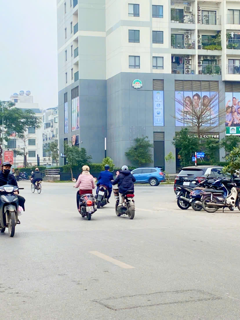 BÁN NHÀ MẶT NGÕ XUÂN ĐỈNH, 62M x 6 TẦNG, MT 4,5m, Ô TÔ ĐỖ CỬA, LÔ GÓC THOÁNG SÁNG, DÂN XÂY, CHỈ 14