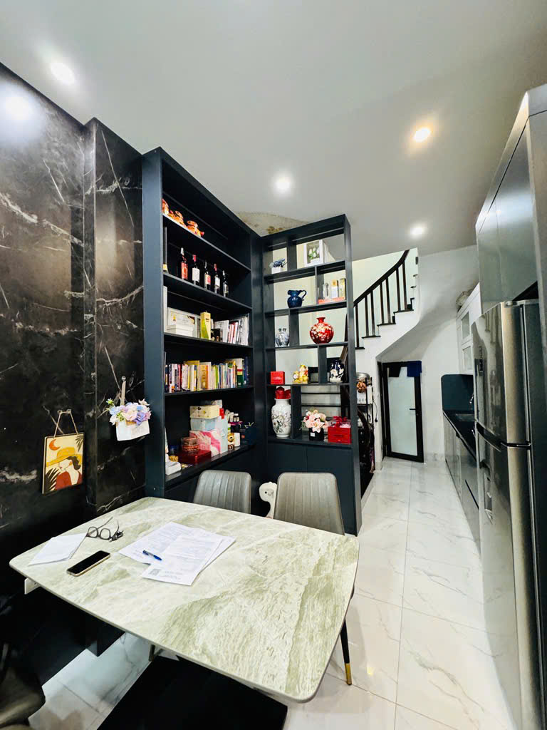 BÁN NHÀ MẶT NGÕ XUÂN ĐỈNH, 62M x 6 TẦNG, MT 4,5m, Ô TÔ ĐỖ CỬA, LÔ GÓC THOÁNG SÁNG, DÂN XÂY, CHỈ 14
