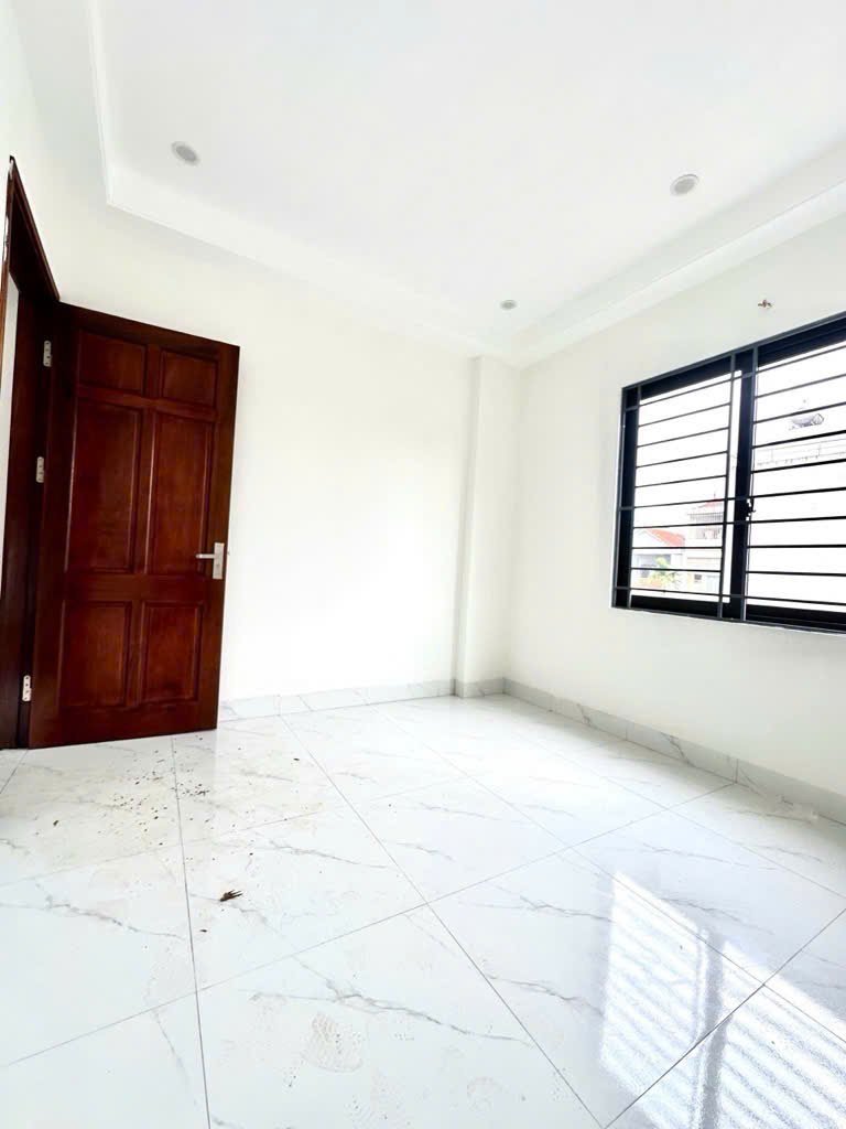 BÁN NHÀ MẶT NGÕ XUÂN ĐỈNH, 62M x 6 TẦNG, MT 4,5m, Ô TÔ ĐỖ CỬA, LÔ GÓC THOÁNG SÁNG, DÂN XÂY, CHỈ 14