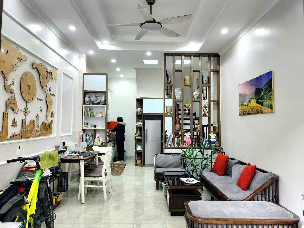 BÁN NHÀ MẶT NGÕ XUÂN ĐỈNH, 62M x 6 TẦNG, MT 4,5m, Ô TÔ ĐỖ CỬA, LÔ GÓC THOÁNG SÁNG, DÂN XÂY, CHỈ 14