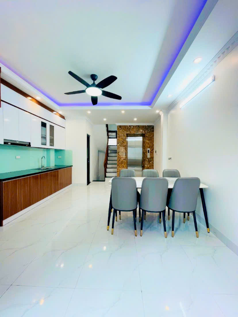 BÁN NHÀ MẶT NGÕ XUÂN ĐỈNH, 62M x 6 TẦNG, MT 4,5m, Ô TÔ ĐỖ CỬA, LÔ GÓC THOÁNG SÁNG, DÂN XÂY, CHỈ 14