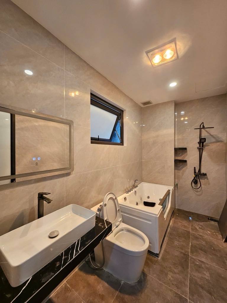 BÁN NHÀ MẶT NGÕ XUÂN ĐỈNH, 62M x 6 TẦNG, MT 4,5m, Ô TÔ ĐỖ CỬA, LÔ GÓC THOÁNG SÁNG, DÂN XÂY, CHỈ 14