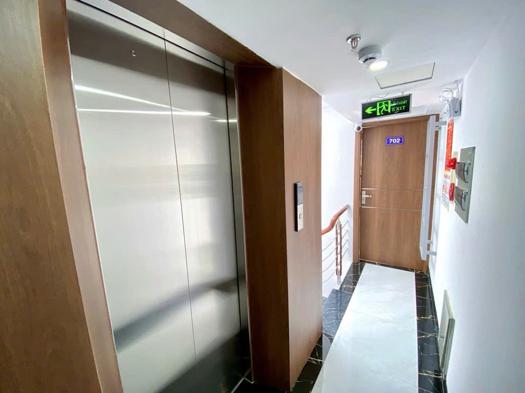 BÁN NHÀ MẶT NGÕ XUÂN ĐỈNH, 62M x 6 TẦNG, MT 4,5m, Ô TÔ ĐỖ CỬA, LÔ GÓC THOÁNG SÁNG, DÂN XÂY, CHỈ 14