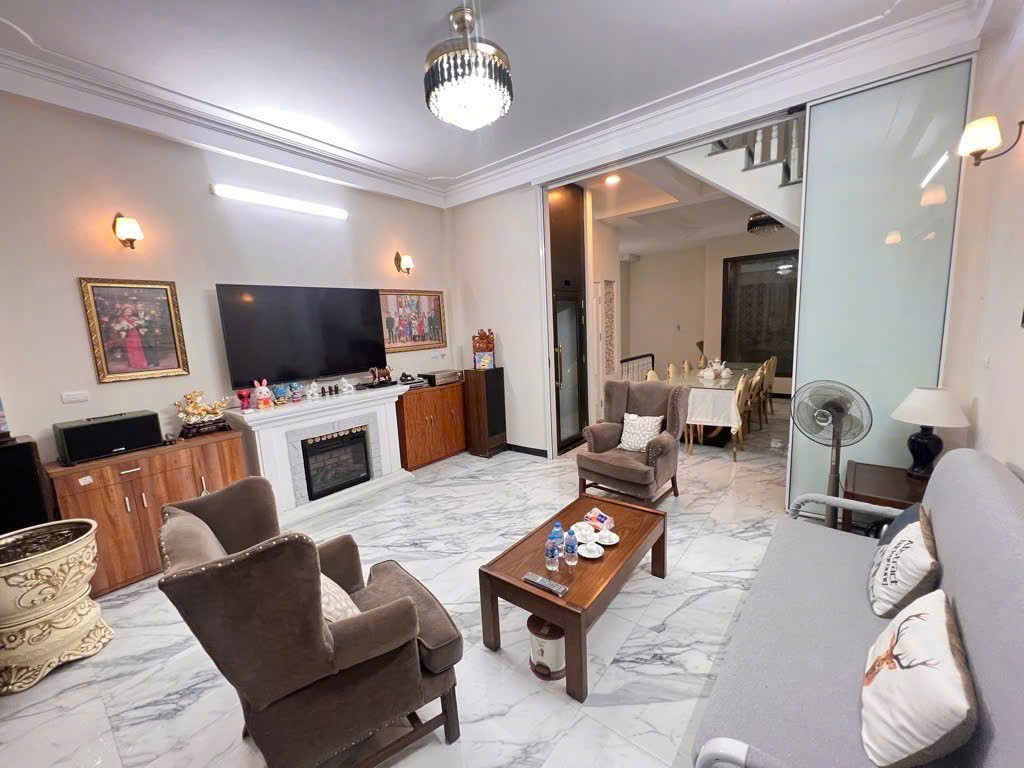 BÁN NHÀ MẶT NGÕ XUÂN ĐỈNH, 62M x 6 TẦNG, MT 4,5m, Ô TÔ ĐỖ CỬA, LÔ GÓC THOÁNG SÁNG, DÂN XÂY, CHỈ 14