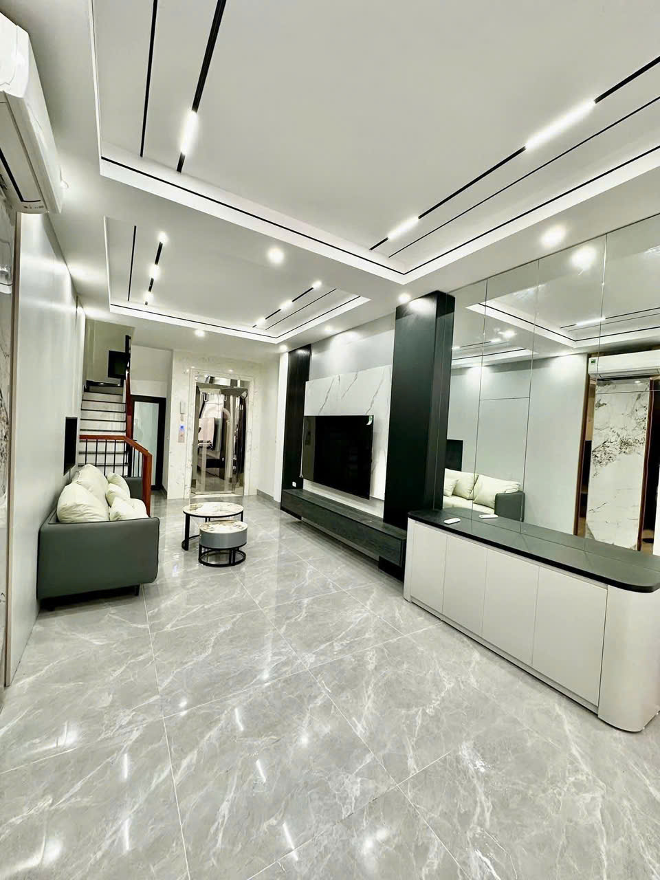 BÁN NHÀ MẶT NGÕ XUÂN ĐỈNH, 62M x 6 TẦNG, MT 4,5m, Ô TÔ ĐỖ CỬA, LÔ GÓC THOÁNG SÁNG, DÂN XÂY, CHỈ 14