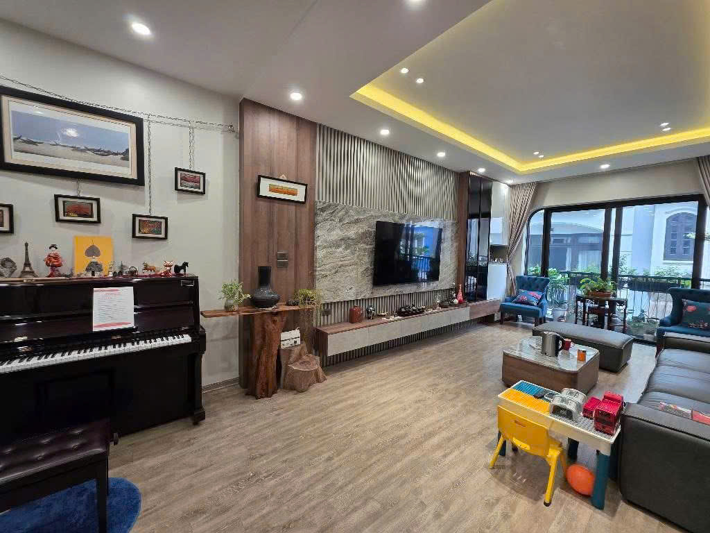 BÁN NHÀ MẶT NGÕ XUÂN ĐỈNH, 62M x 6 TẦNG, MT 4,5m, Ô TÔ ĐỖ CỬA, LÔ GÓC THOÁNG SÁNG, DÂN XÂY, CHỈ 14