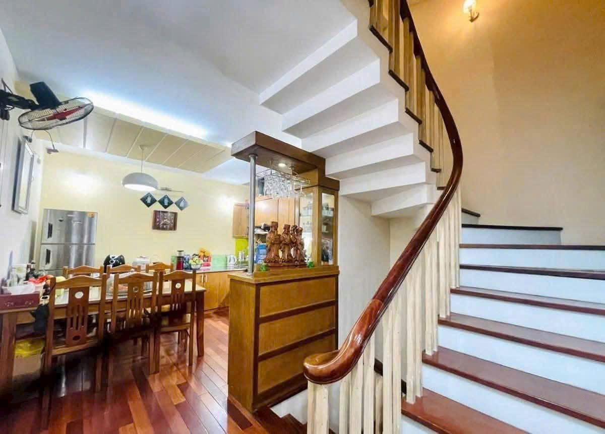 BÁN NHÀ MẶT NGÕ XUÂN ĐỈNH, 62M x 6 TẦNG, MT 4,5m, Ô TÔ ĐỖ CỬA, LÔ GÓC THOÁNG SÁNG, DÂN XÂY, CHỈ 14