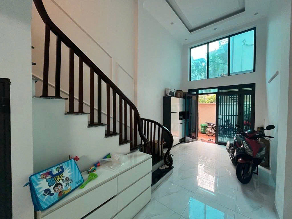 BÁN NHÀ MẶT NGÕ XUÂN ĐỈNH, 62M x 6 TẦNG, MT 4,5m, Ô TÔ ĐỖ CỬA, LÔ GÓC THOÁNG SÁNG, DÂN XÂY, CHỈ 14