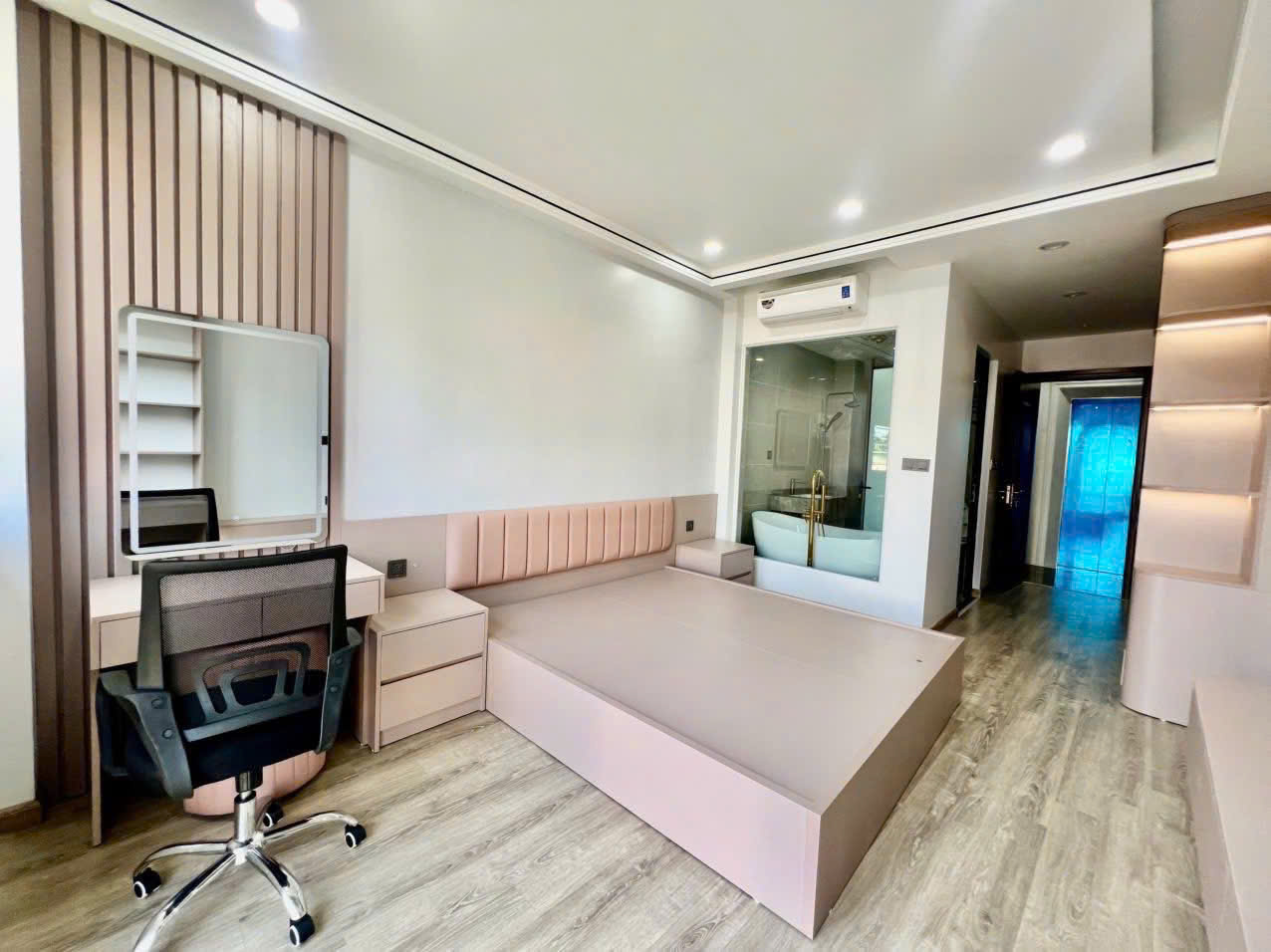 BÁN NHÀ MẶT NGÕ XUÂN ĐỈNH, 62M x 6 TẦNG, MT 4,5m, Ô TÔ ĐỖ CỬA, LÔ GÓC THOÁNG SÁNG, DÂN XÂY, CHỈ 14