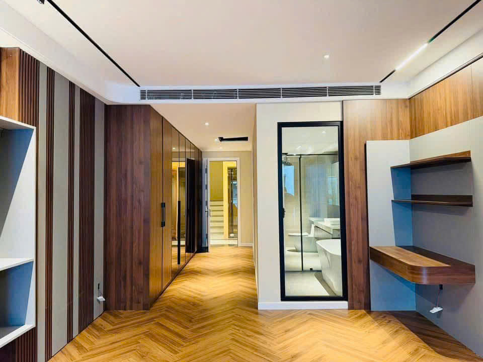 BÁN NHÀ MẶT NGÕ XUÂN ĐỈNH, 62M x 6 TẦNG, MT 4,5m, Ô TÔ ĐỖ CỬA, LÔ GÓC THOÁNG SÁNG, DÂN XÂY, CHỈ 14