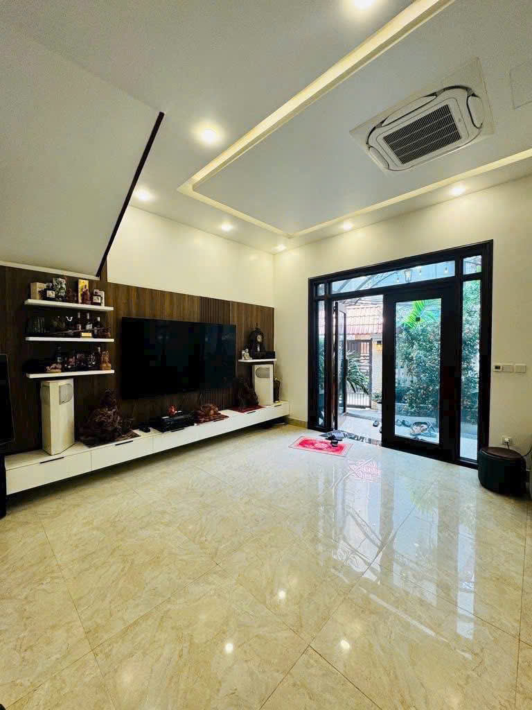 BÁN NHÀ LẠC LONG QUÂN 63M, 6 TẦNG THANG MÁY, 12 TỶ, NGÕ THÔNG - DÒNG TIỀN 50TR/THÁNG