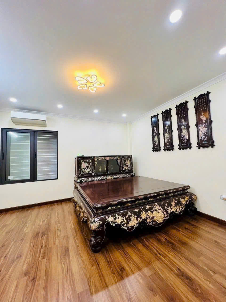 BÁN TÒA CCMN ĐÔNG NGẠC BẮC TỪ LIÊM 110M X 7 TẦNG THANG MÁY X MT 6M, GIÁ 17,X TỶ - LÔ GÓC, DOANH THU