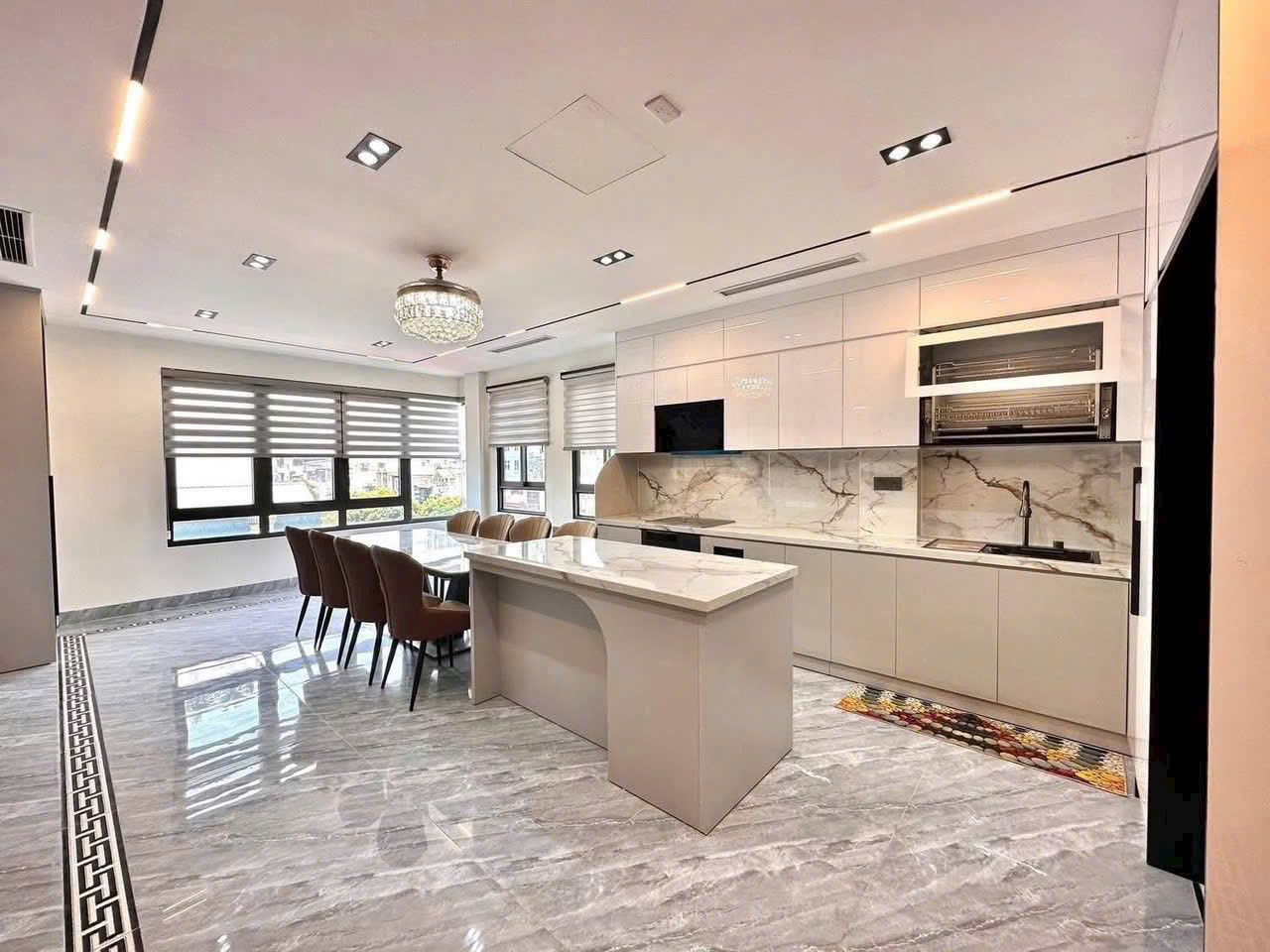 BÁN NHÀ VÕ CHÍ CÔNG 50M²*6TẦNG THANG MÁY, LÔ GÓC, PHÂN LÔ Ô TÔ, KINH DOANH ĐỈNH, CHỈ 15.8 TỶ