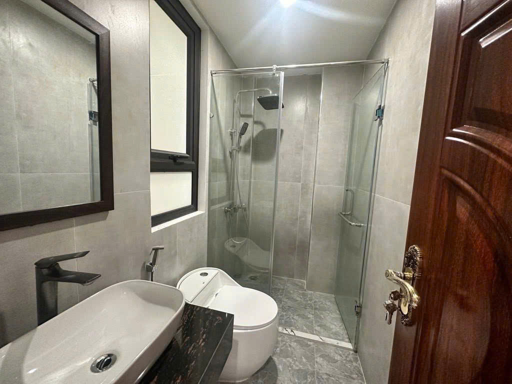 BÁN NHÀ PHẠM VĂN ĐỒNG 60M²*7 TẦNG THANG MÁY, MT 4.5M, PHÂN LÔ Ô TÔ, KINH DOANH, CHỈ 15,5 TỶ