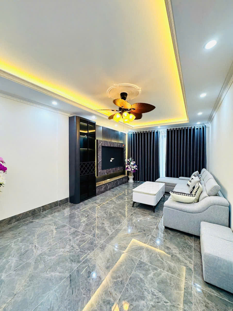 BÁN NHÀ CỔ NHUẾ 70M² X 6 TẦNG, THANG MÁY, KINH DOANH, PHÂN LÔ, Ô TÔ, CHỈ 15 TỶ