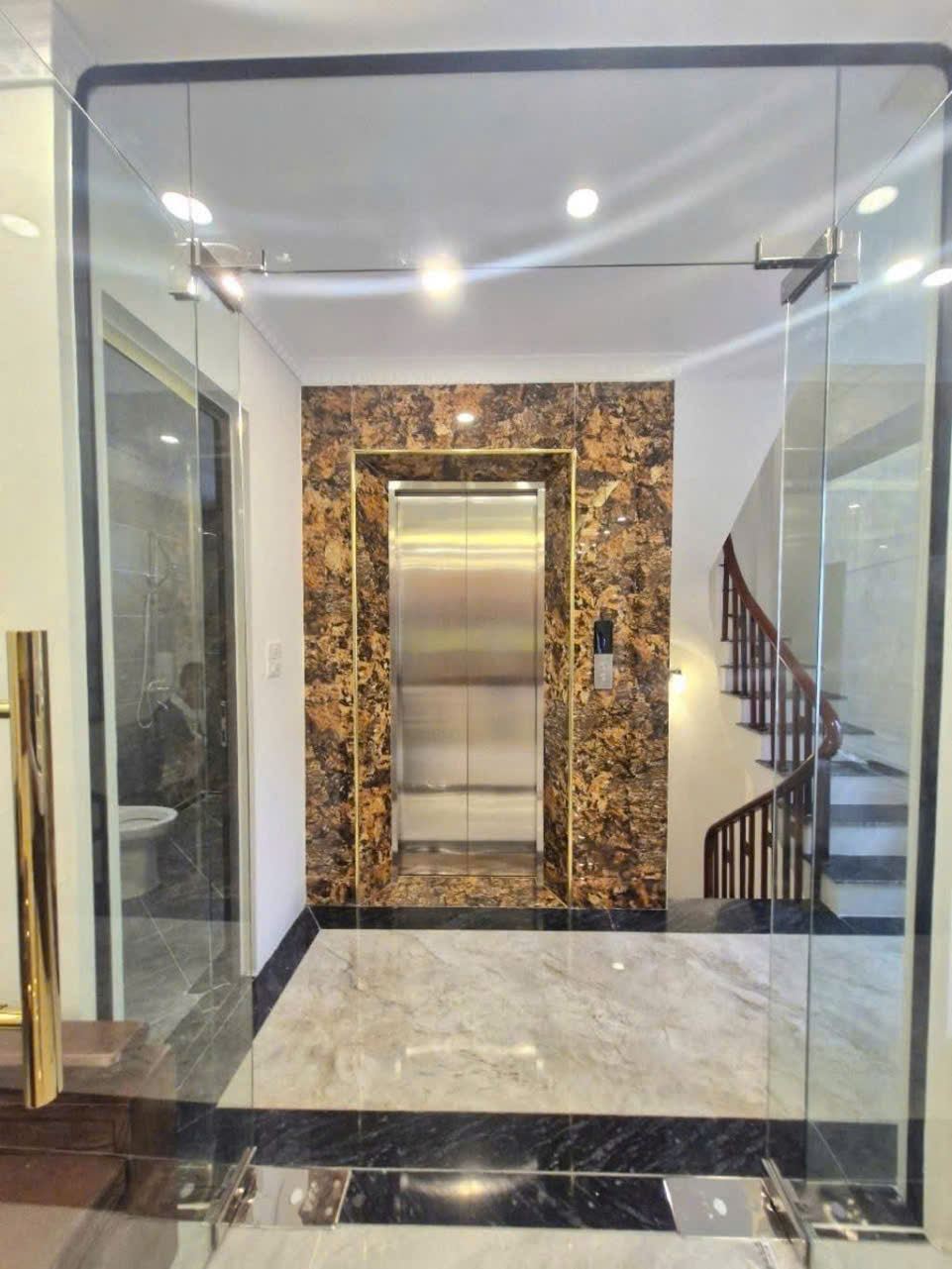 BÁN NHÀ ĐÔNG NGẠC 70M²*6 TẦNG THANG MÁY, Ô TÔ TRÁNH, LÔ GÓC, KINH DOANH, CHỈ 13.9 TỶ