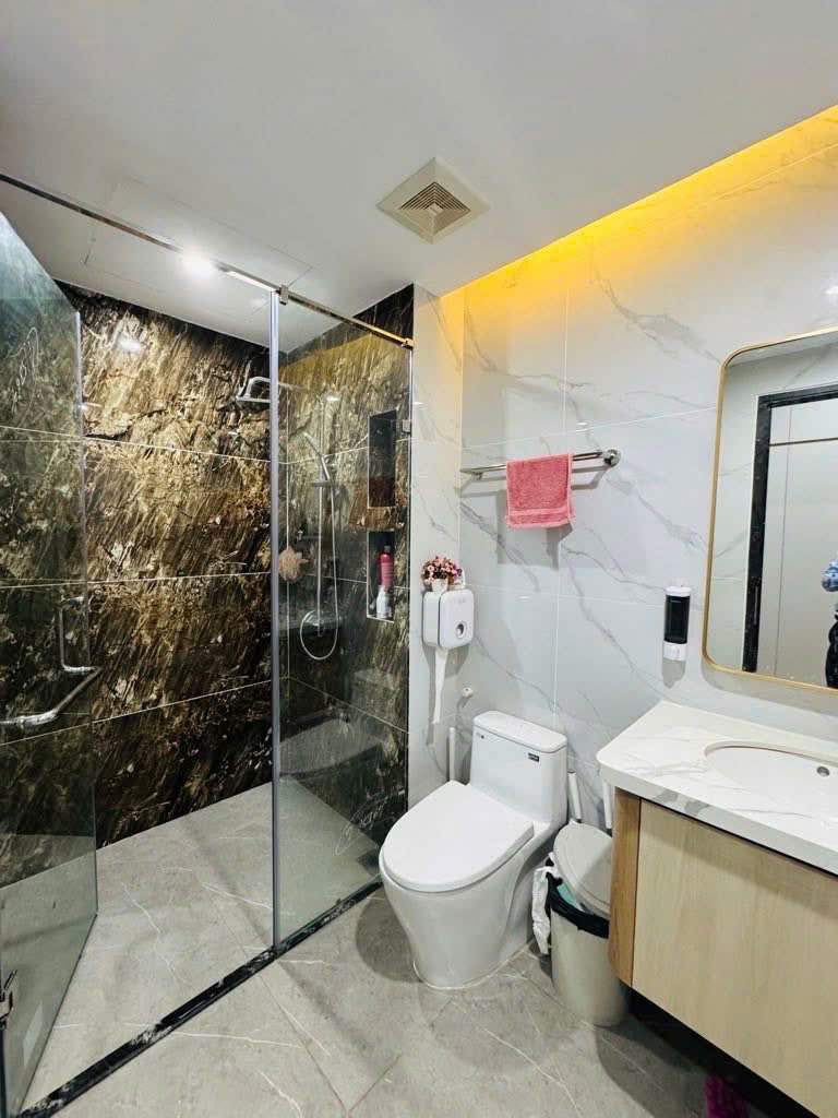 BÁN NHÀ XUÂN ĐỈNH 52M*7TẦNG THANG MÁY XỊN FULL NỘI THẤT GẦN PHỐ NGÕ THÔNG LÔ GÓC, CHỈ 12 TỶ