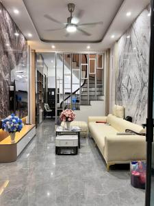 BÁN NHÀ LẠC LONG QUÂN TÂY HỒ 65M*5TẦNG DÂN XÂY, PHÂN LÔ Ô TÔ, GẦN PHỐ - GIÁ CHỈ 15 TỶ