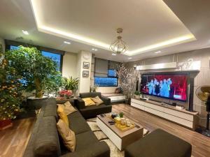 BÁN NHÀ XUÂN ĐỈNH 65M²*7TẦNG THANG MÁY, MT 4.6M, Ô TÔ ĐỖ CỬA, KINH DOANH ĐỈNH, CHỈ 15.1 TỶ