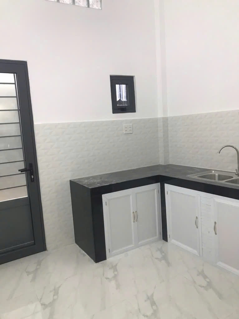 Nhà 2 tầng bán gấp, Tân Phú, khu trung tâm, 36m2, hẻm nhỉnh 4 tỷ