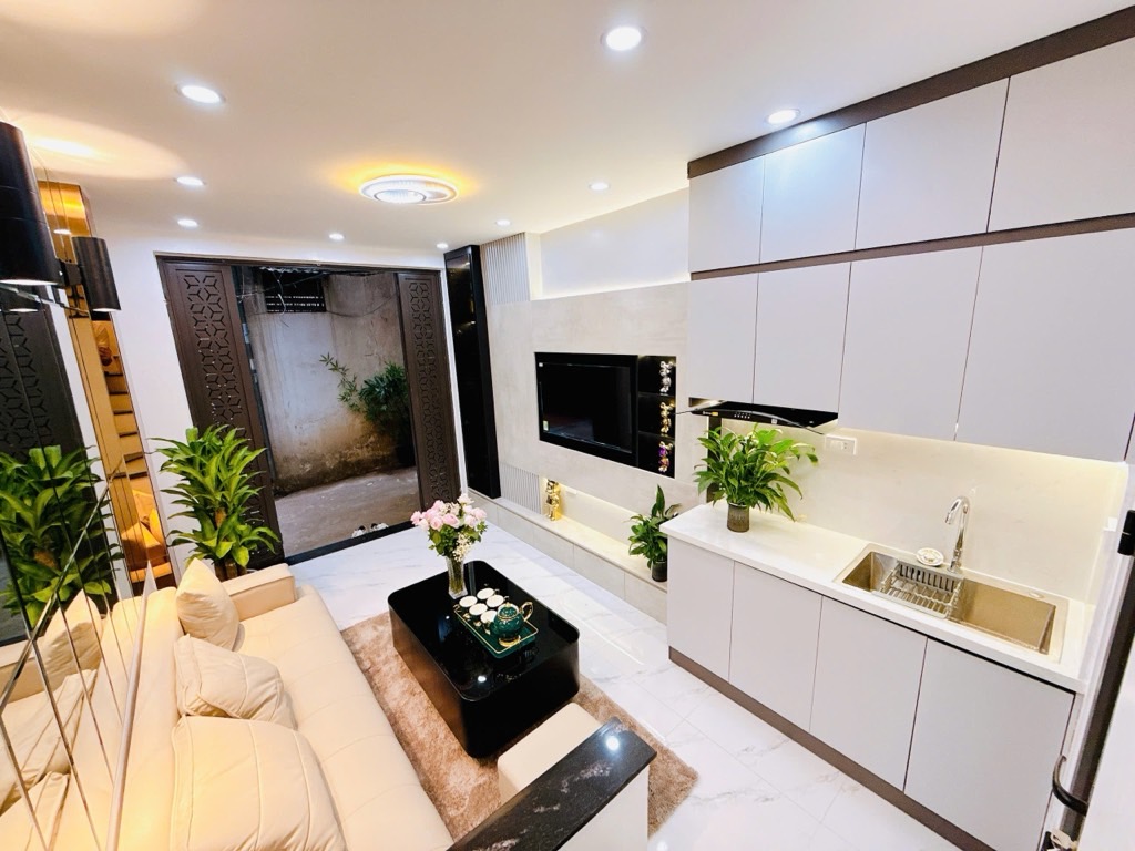 Nhà đẹp 4 tầng 26m2 Nguyễn Trãi Thanh Xuân ô tô đỗ cổng, giá đầu tư 5 tỷ.