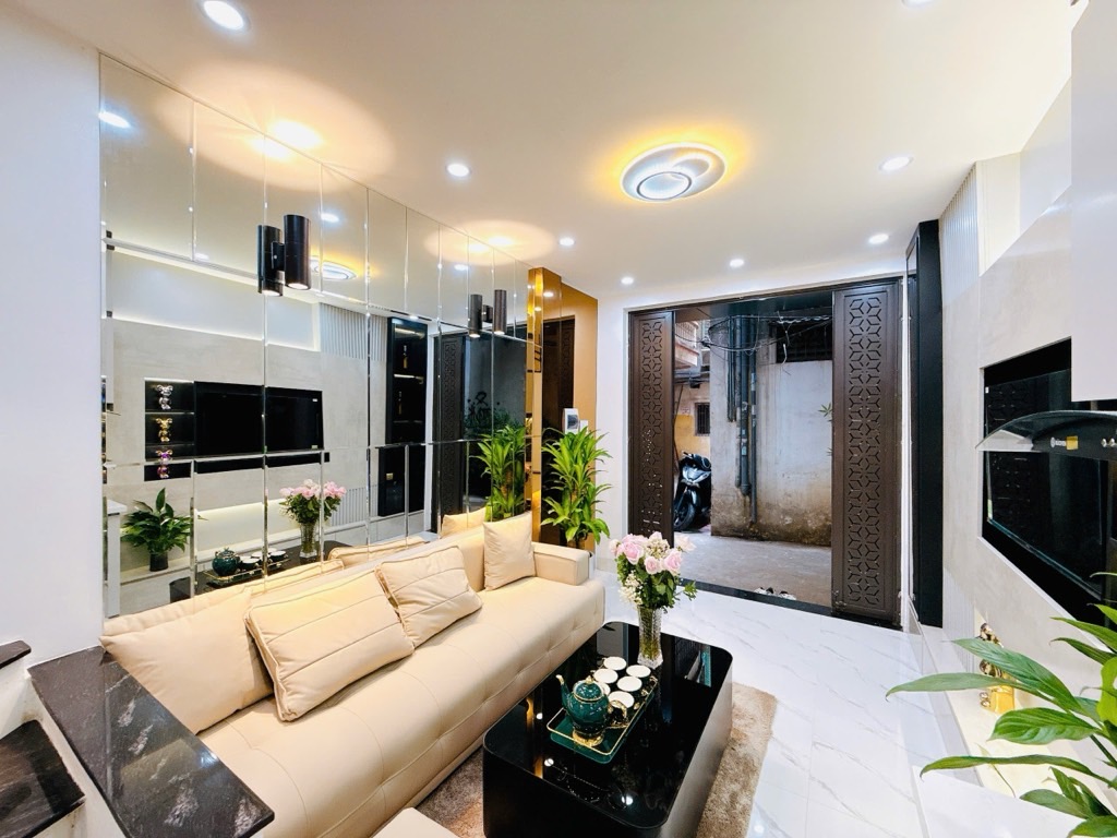 Nhà đẹp 4 tầng 26m2 Nguyễn Trãi Thanh Xuân ô tô đỗ cổng, giá đầu tư 5 tỷ.
