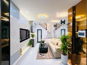 Nhà đẹp 4 tầng 26m2 Nguyễn Trãi Thanh Xuân ô tô đỗ cổng, giá đầu tư 5 tỷ.