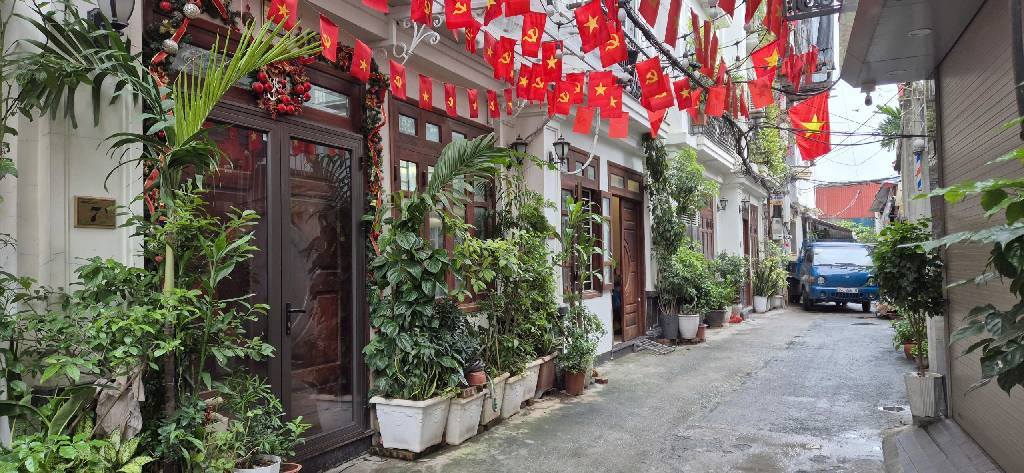 Bán nhà Trường Chinh, lô góc, ngõ 3 gác, gần ngã tư sở, phố, giao thông thuận tiện, giá 5 tỷ 300