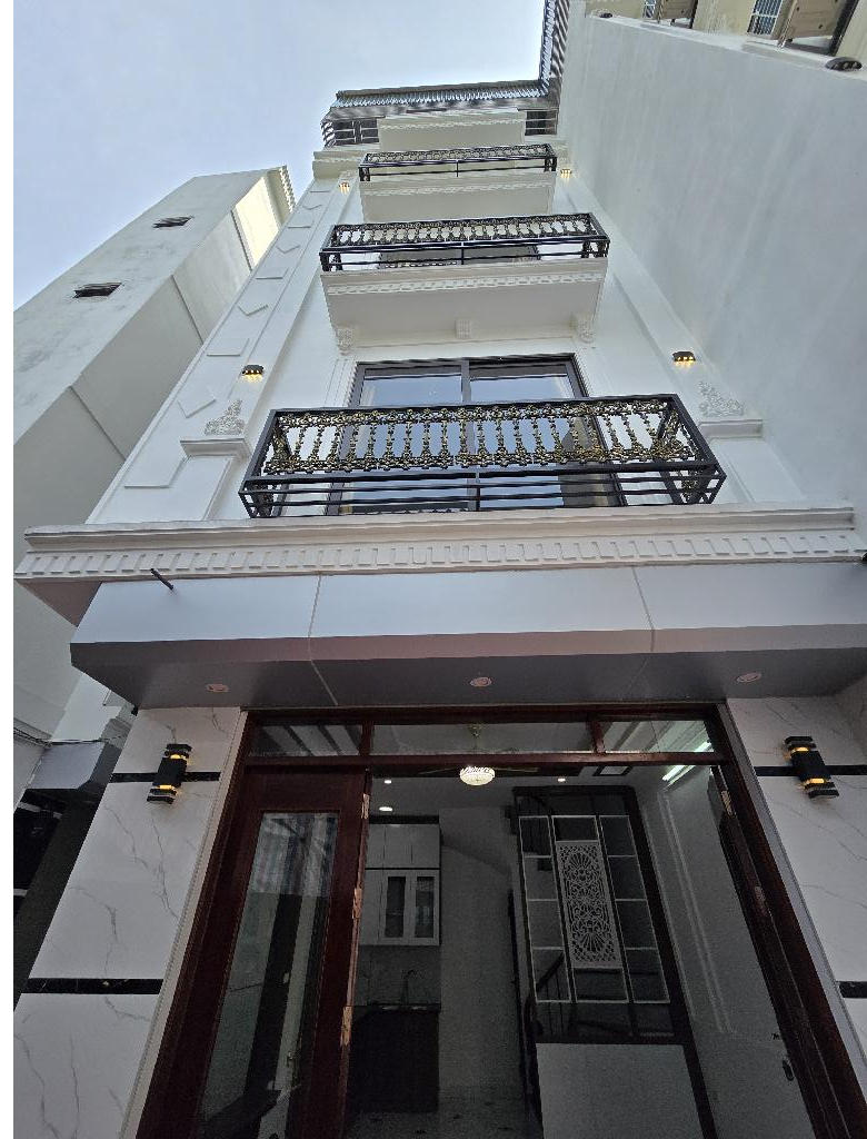 BÁN NHÀ RIÊNG ĐÔNG NGẠC - 5 TẦNG -35M2- GIÁ 5,85 TỶ