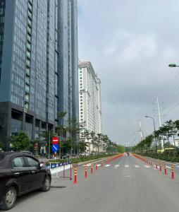 ĐẸP NHẤT KHU VỰC – BẮC TỪ LIÊM– Ô TÔ VÀO ĐẤT – 15M RA MẶT PHỐ- CÁC KHU ĐÔ THỊ VÂY QUANH.